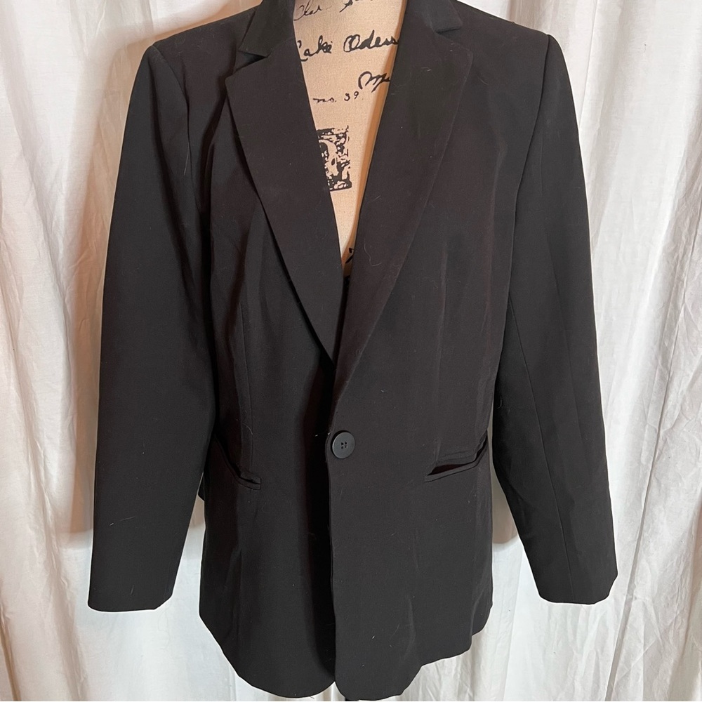 CicyBell NWT black blazer